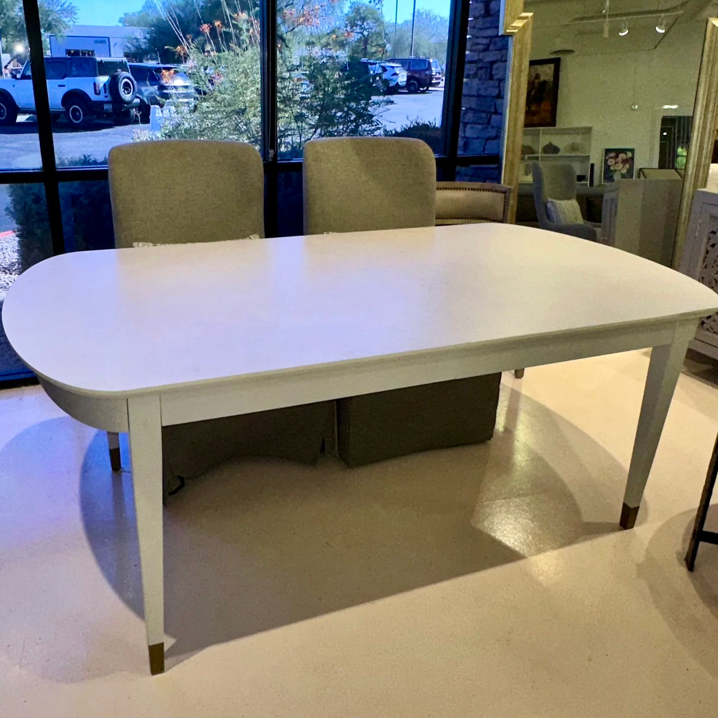 NWD Universal Miranda Kerr Marion Dining Table