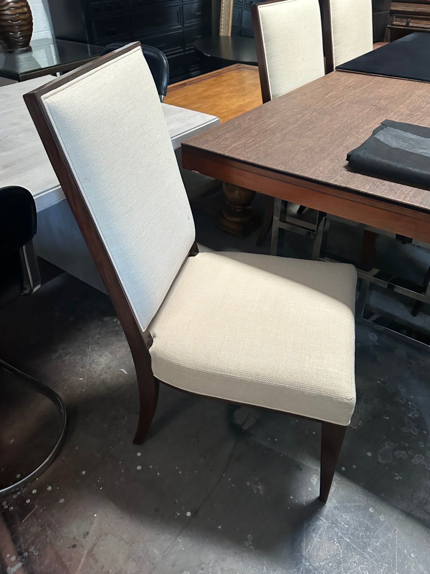 Lexington Mirage Dining Table and Chairs