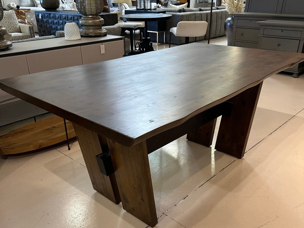 New Canadel East Side Dining Table