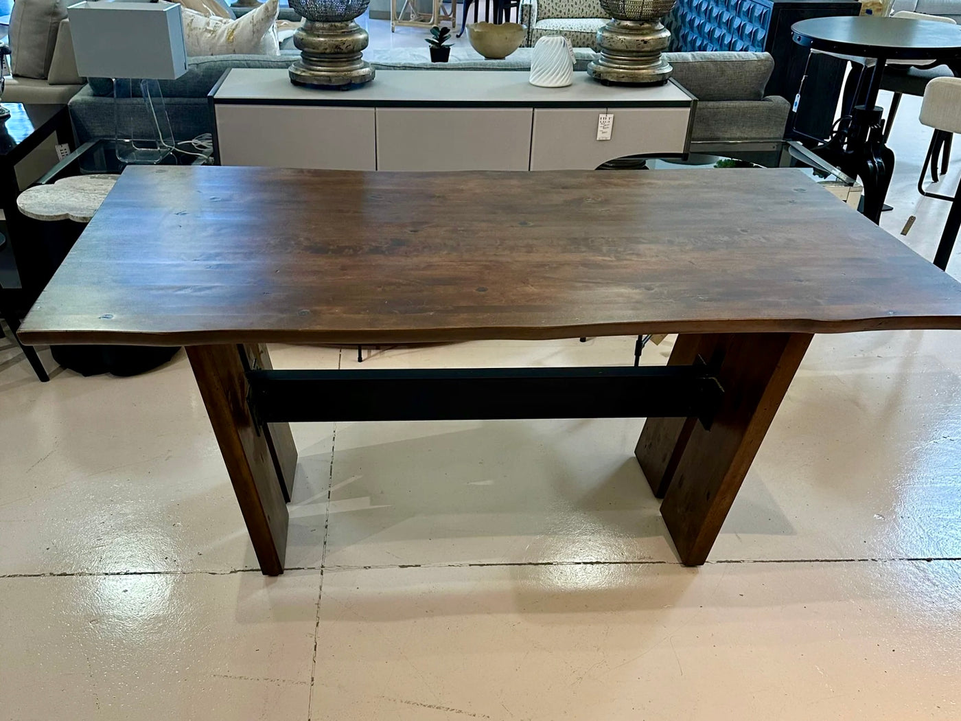 New Canadel East Side Dining Table