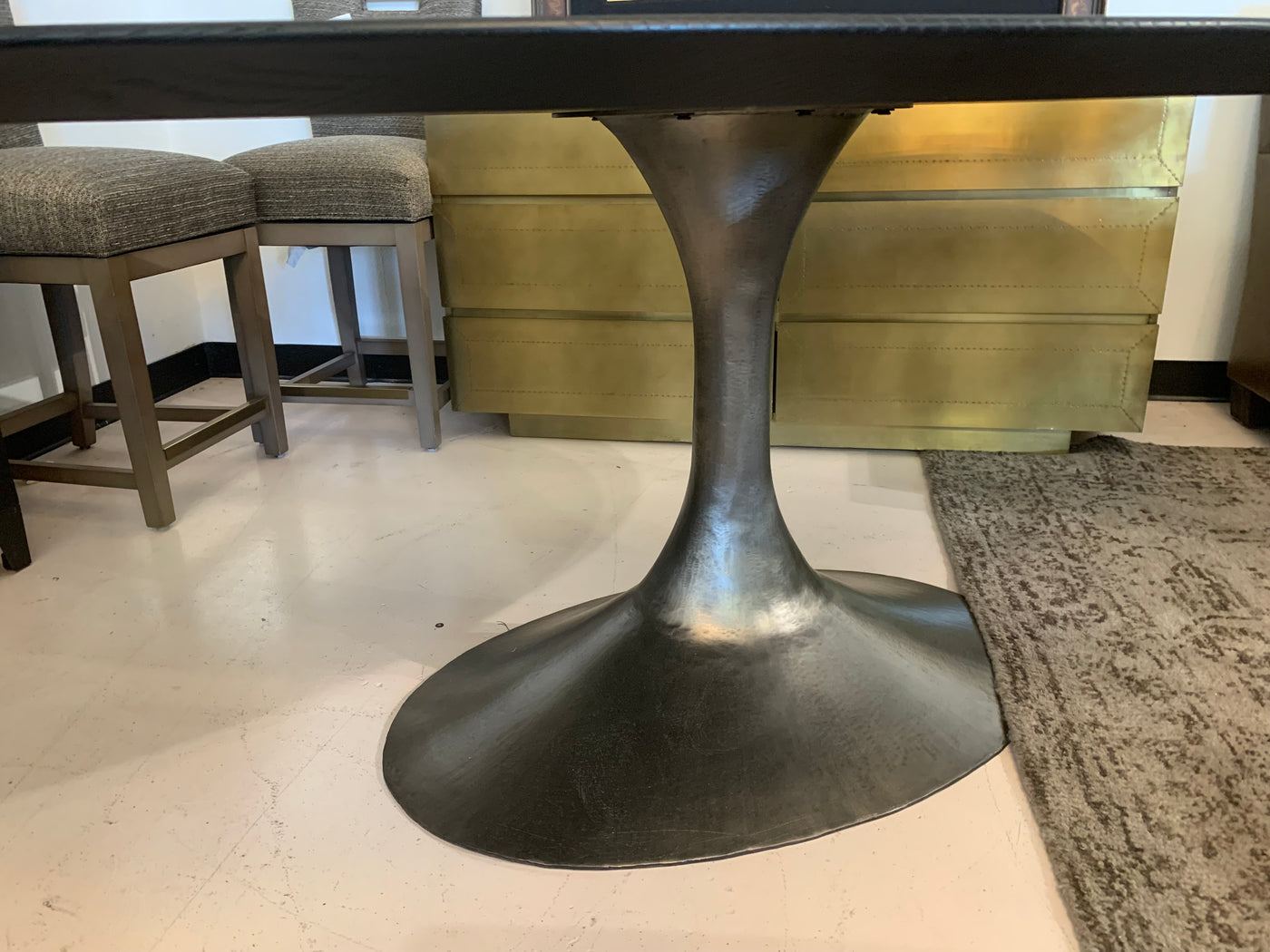 Restoration hardware aero oval dining table
