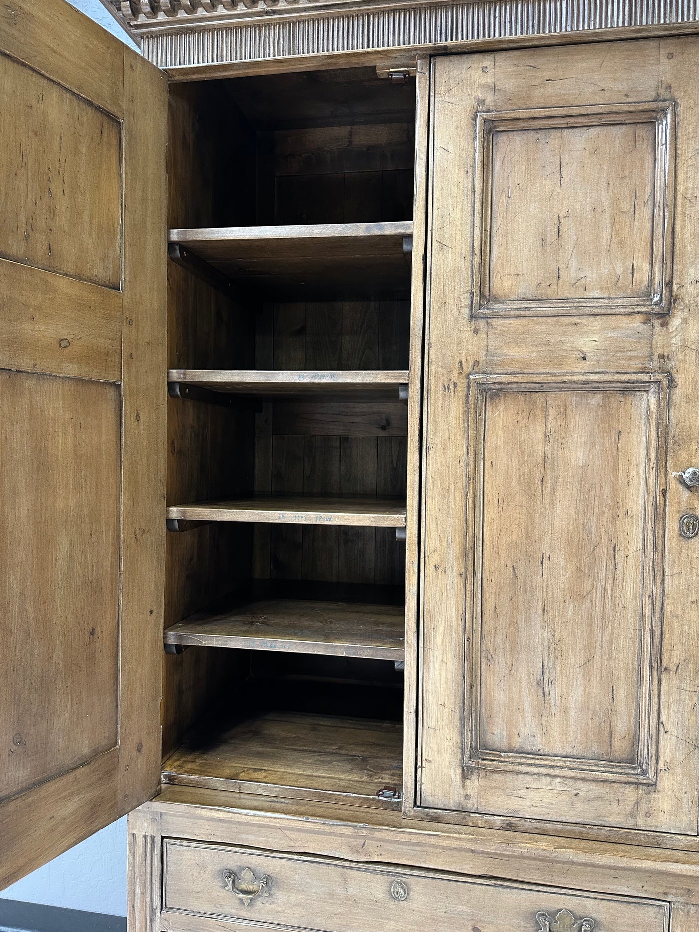 Georgian English antique cabinet