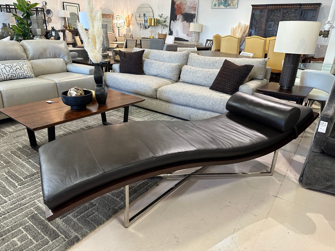 Domicile Decca Chaise Leather Lounge