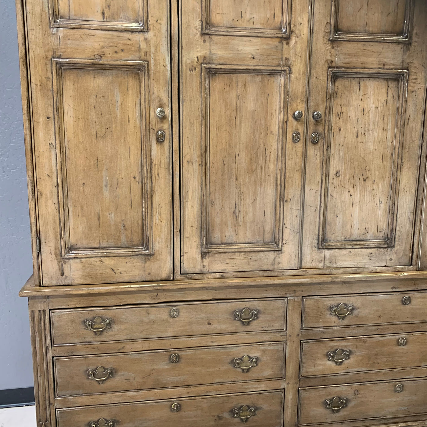 Georgian English antique cabinet